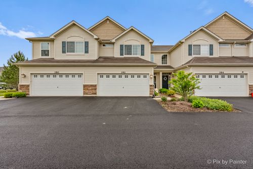392 Jade Ln, Round Lake, IL, 60073-8161 | Card Image
