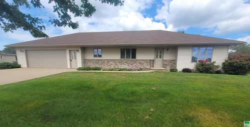 702 E 3rd St, Sanborn, IA, 51248-1147 | Card Image