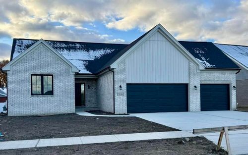 20146 Fountain View Ln, Brownstown Twp, MI, 48183-1159 | Card Image