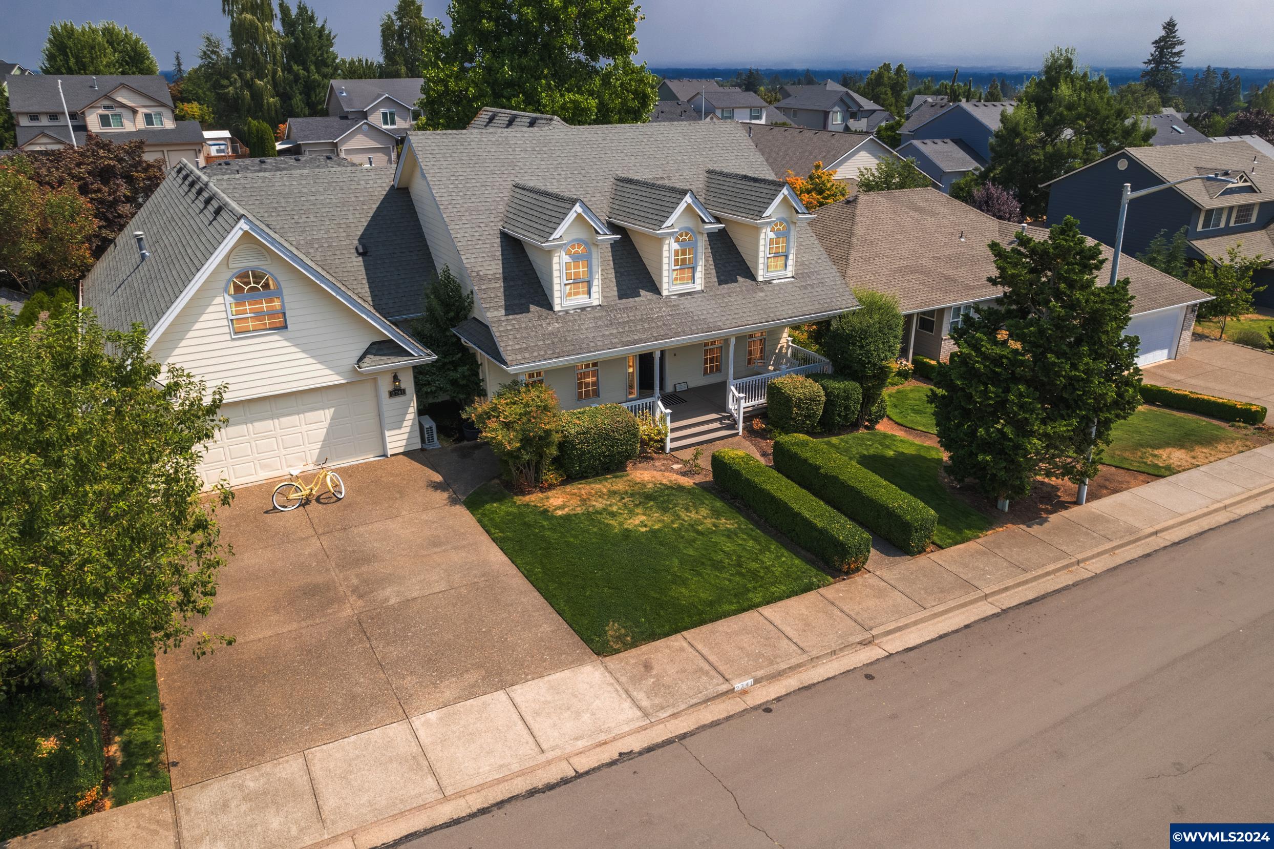 Harding Ave, Salem, OR 97304