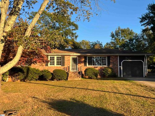 19 Woodridge Drive, Greenville, SC, 29611 | Card Image