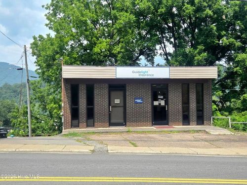 214 E Main St, Robbinsville, NC, 28771-8430 | Card Image