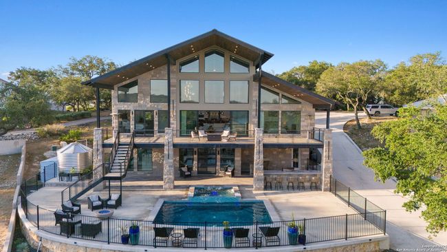 757 County Road 262, House other with 5 bedrooms, 4 bathrooms and null parking in Mico TX | Image 5