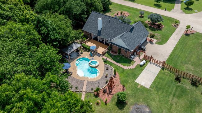 4710 Ashley Cir, House other with 4 bedrooms, 2 bathrooms and null parking in Midlothian TX | Image 40