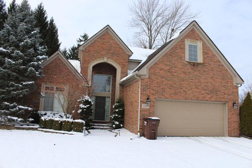 12361 Spencer Ln, Carleton, MI, 48117-9632 | Card Image