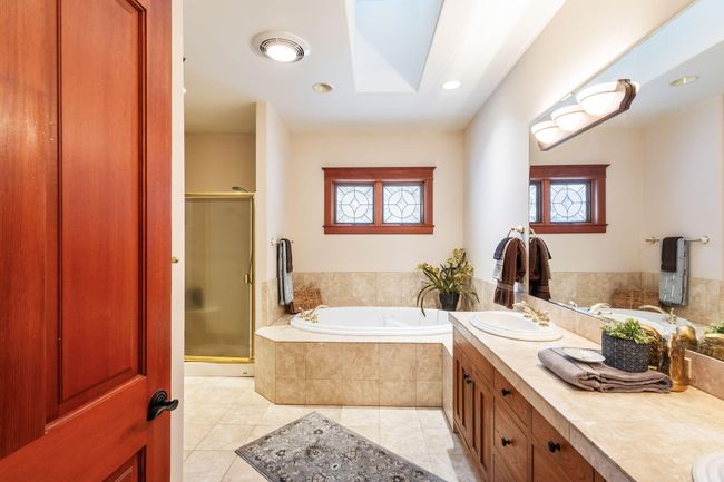 Primary Bathroom | Image 43