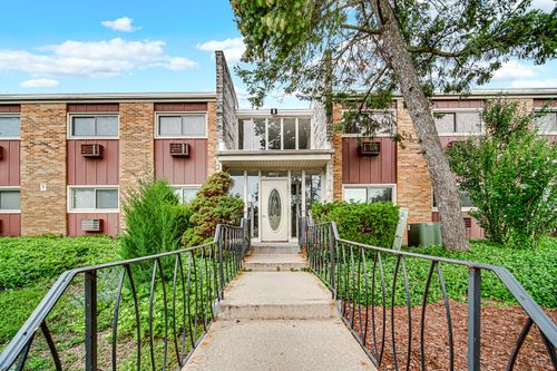 apt-107-1320 Lore Ln, Lombard, IL, 60148-4469 | Card Image