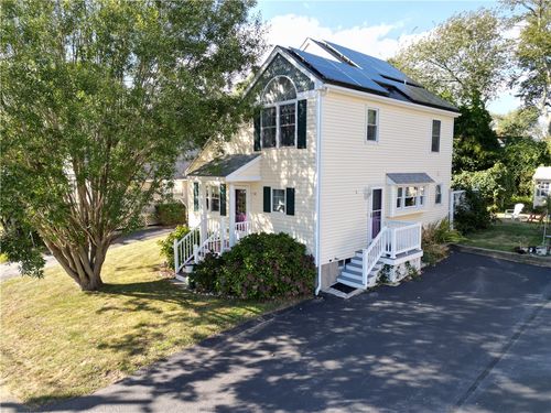 17 Westside Rd, South Kingstown, RI, 02879-5835 | Card Image