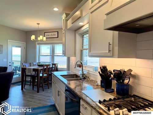 4848 Nightingale Avenue, Northwood, IA, 50459 | Card Image