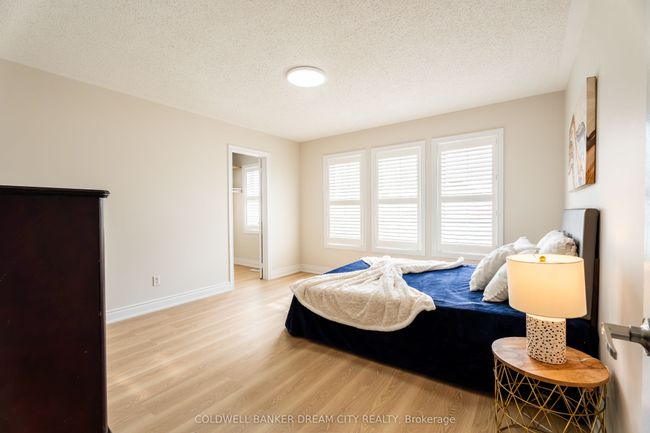 32 Charger Lane, House other with 8 bedrooms, 4 bathrooms and 2 parking in Brampton ON | Image 18