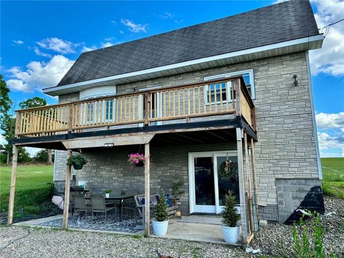 1095 Thurber Rd, Corning, NY, 14830-9034 | Card Image