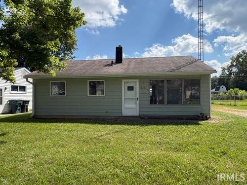 611 E Linda Layne, Muncie, IN, 47303-2046 | Card Image