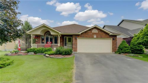 599 Coldstream Dr, Waterloo, ON, N2V2H3 | Card Image