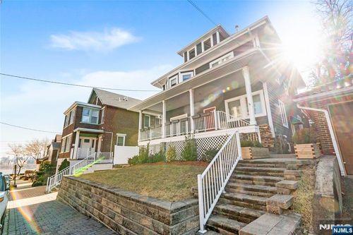 19 78th St, North Bergen, NJ, 07047-5921 | Card Image