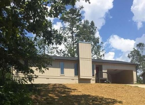 5540 Stone Trce, Gainesville, GA, 30504-8151 | Card Image