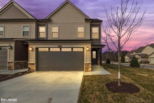 11372 Iziks Way, Brighton, MI, 48116-6601 | Card Image