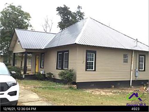 523 W Pine St, Vienna, GA, 31092-1020 | Card Image