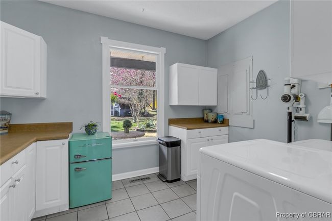 Laundry room with cabinet/drawer space! | Image 21