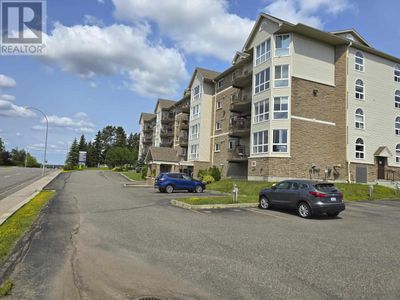 206 - 620 Red River Rd, Condo with 2 bedrooms, 1 bathrooms and null parking in Thunder Bay ON | Image 2