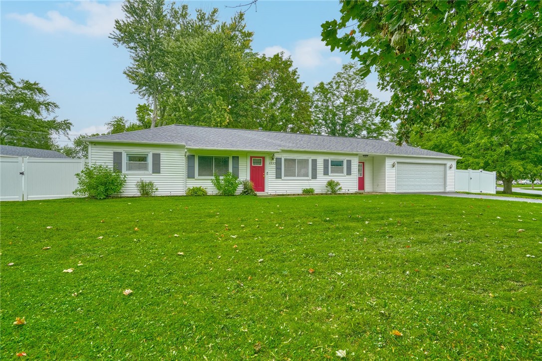 State Rd, Webster, NY 14580