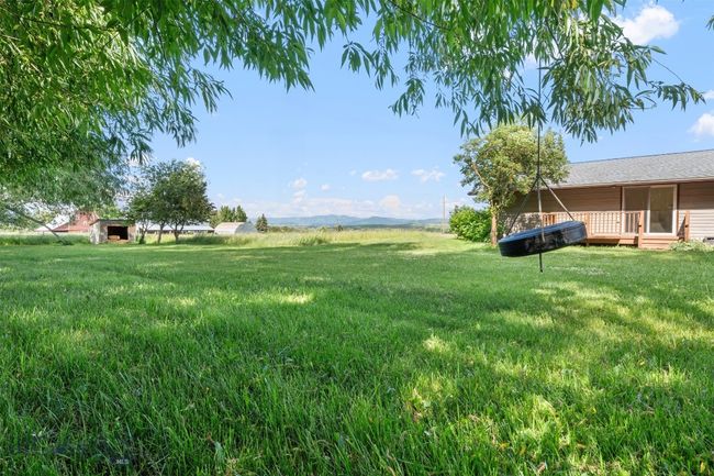 Nice big backyard! | Image 29