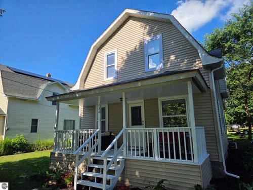 232 N Sheridan Ave, Remus, MI, 49340-9375 | Card Image