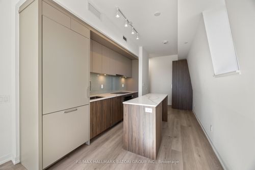 405-863 St Clair Ave W, Toronto, ON, M6C0B2 | Card Image