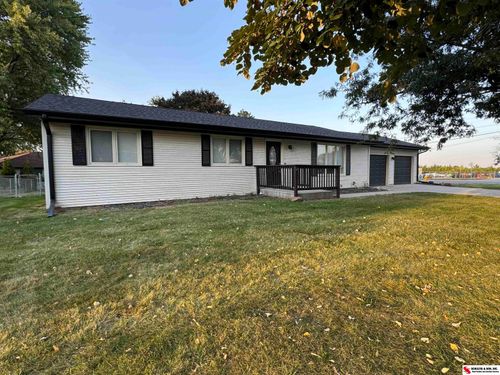 1025 20th St, Fairbury, NE, 68352-1219 | Card Image