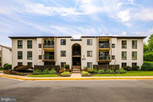apt-t3-615 Center St, HERNDON, VA, 20170-5011 | Card Image