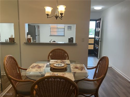 apt-526-6136 Whiskey Creek Dr, FORT MYERS, FL, 33919-8732 | Card Image