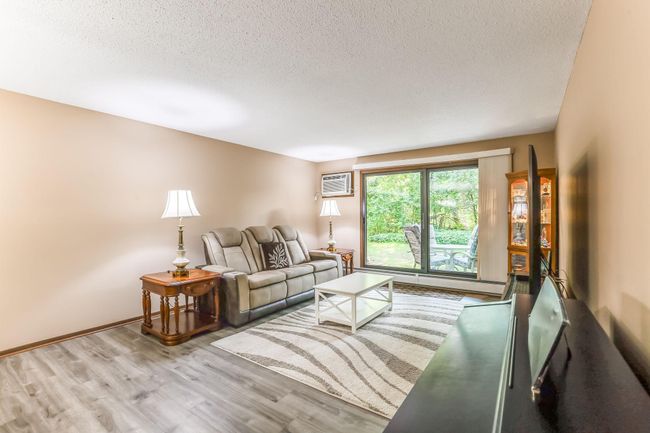 13-web-or-mls-1855-Silver-Bell-Rd-13.jpg | Image 13