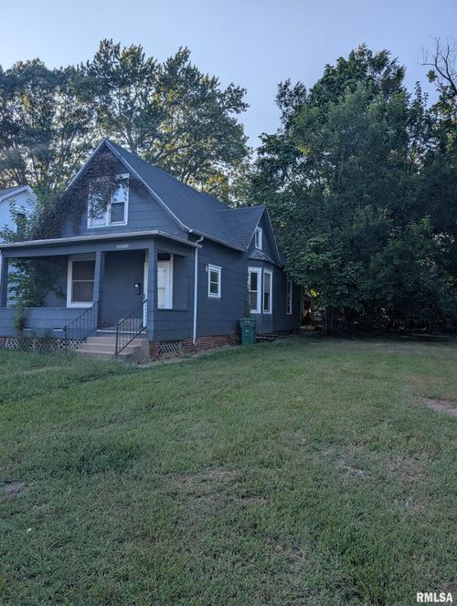 2217 Ne Madison Ave, Peoria, IL, 61603-2907 | Card Image