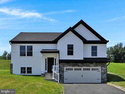 564 Monocacy Trl, SPRING GROVE, PA, 17362-1512 | Card Image
