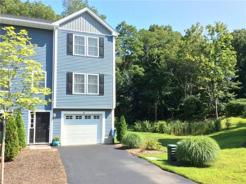 46 Stone Bridge Dr, South Kingstown, RI, 02879-2943 | Card Image