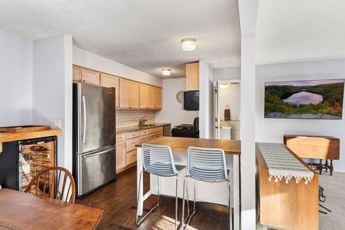 4453 Cedar Lake Rd S, Saint Louis Park, MN, 55416-3701 | Card Image