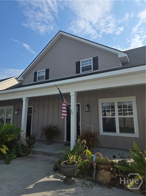 29 Travis St, Savannah, GA, 31406-5891 | Card Image