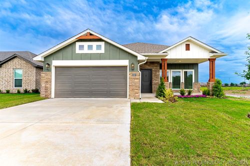 10957 S 271st Avenue, Coweta, OK, 74429 | Card Image
