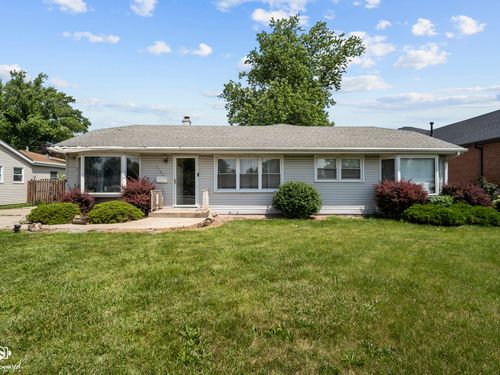 6834 W 115th St, Worth, IL, 60482-2338 | Card Image