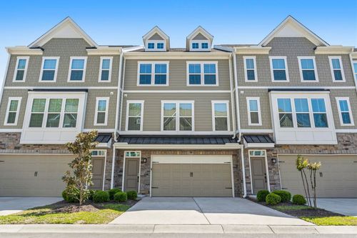 402-2557 Pete Dye Dr, North Myrtle Beach, SC, 29582-6417 | Card Image