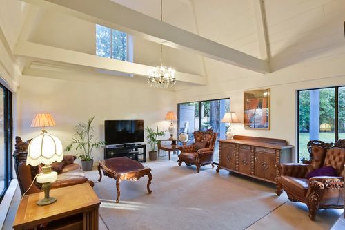 4943 Cliff Dr, Delta, BC, V4M2C2 | Card Image