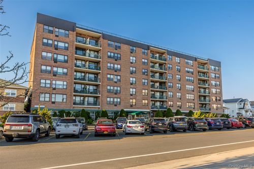 4k-333 E Broadway, Long Beach, NY, 11561-4347 | Card Image