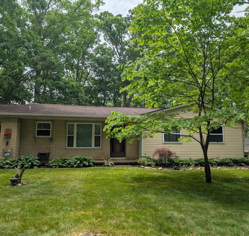 810 Oakgrove, Highland, MI, 48356-1648 | Card Image