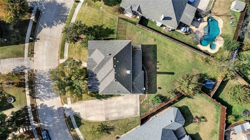 333 Green Acres Dr, Murphy, TX, 75094-3273 | Card Image