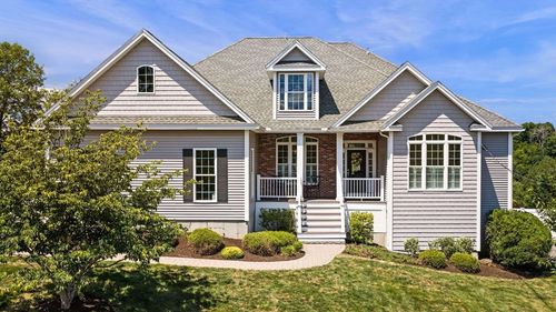 7 Sullivans Ct, West Newbury, MA, 01985-1404 | Card Image