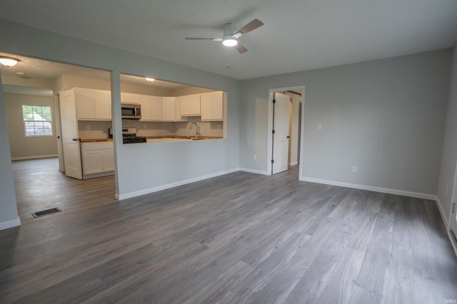1109 E 6 Th St, House other with 3 bedrooms, 1 bathrooms and null parking in Fowler IN | Image 9