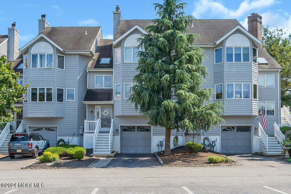 Scarlet Ct, Toms River, NJ 08753