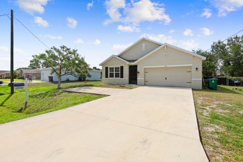 692 Sw Paar Dr, Port St. Lucie, FL, 34953-3903 | Card Image