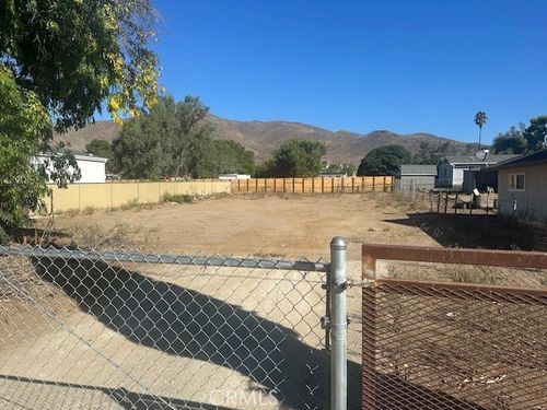 0 9th St, Winchester, CA, 92596 | Card Image