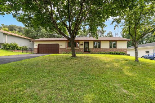 2405 Friendship Ln, Burnsville, MN, 55337-4274 | Card Image