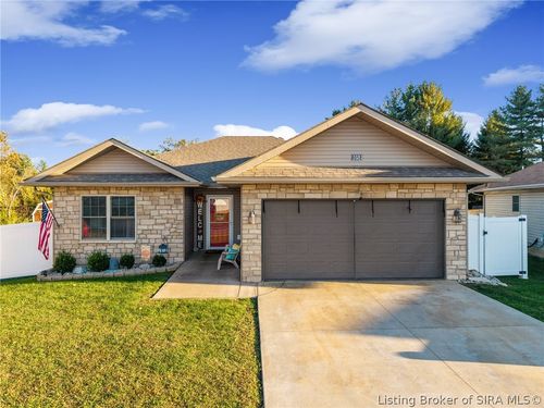 8058 Hudson Lane, Georgetown, IN, 47122 | Card Image